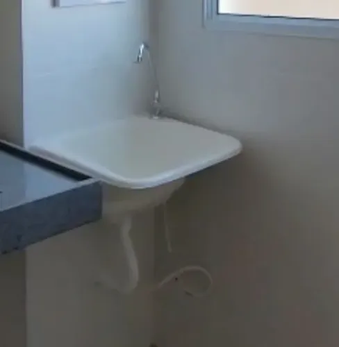 Tanque em cerâmica