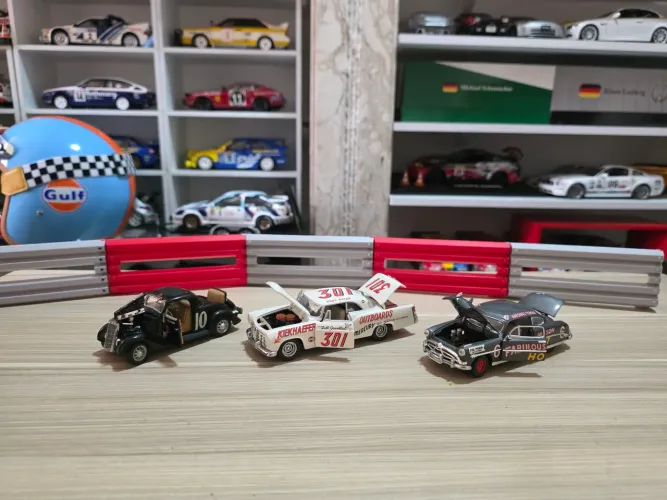 Kit de miniaturas 1.43 raríssimas team caliber Hudson Chryler Gulf