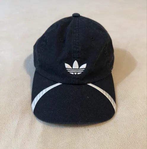 Boné Adidas Originals