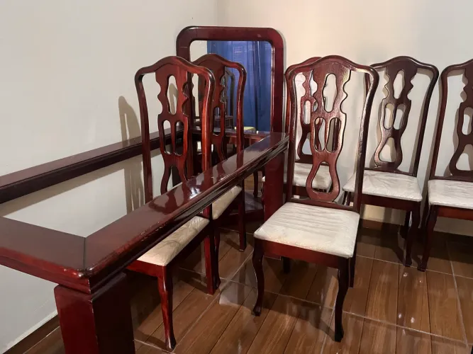 MESA 6 CADEIRAS ESOFAFA C/ ESPELHO 