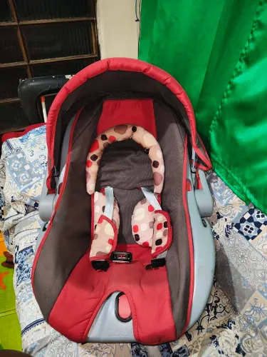 Vendo bebê conforto 200 reais