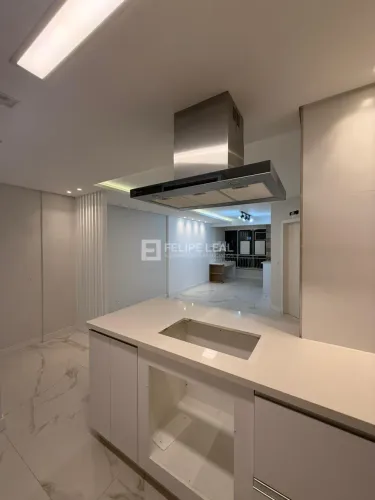 Apartamento em Coqueiros - Florianópolis