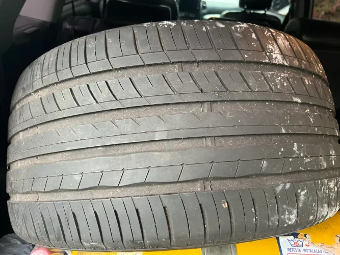 Pneu seminovo Roadex 315:35/r20 BMW X6