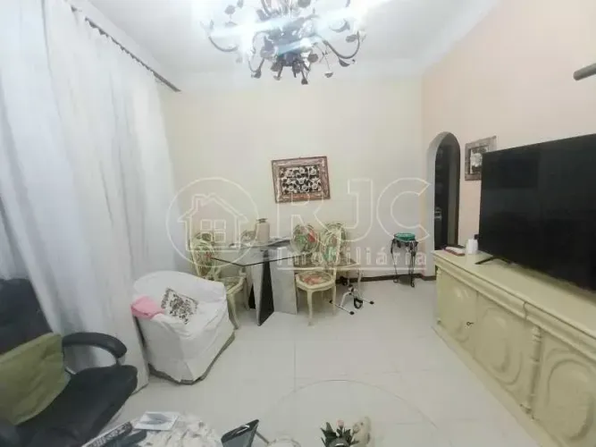Imóvel para venda possui 82 metros quadrados com 2 quartos em Tijuca - Rio de Janeiro - RJ