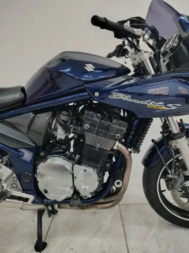 Suzuki Bandit 1200 S super conservada 