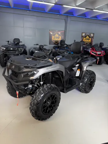 Quadriciclo Can am 700 XT MAX 2026