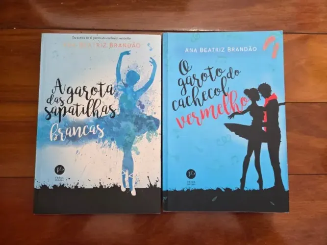 Livros "A garota das sapatilhas brancas" e "O garoto do cachecol vermelho"
