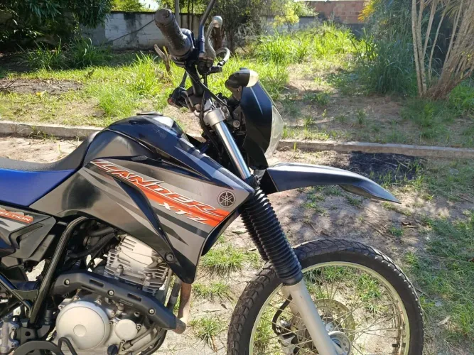 Vendo XTZ Lander 250cc