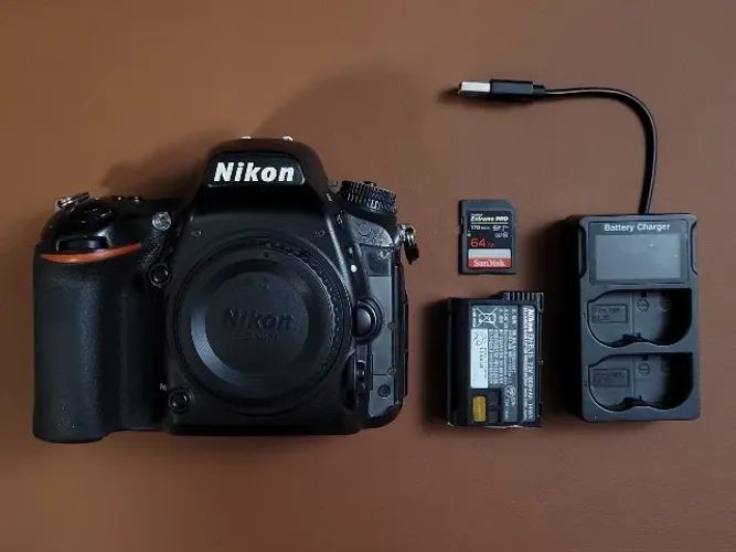 Vendo Nikon D750 Full Frame (Único Dono) + Cartão 64GB Extreme Pro