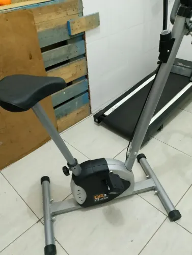 Vendo bicicleta ergométrica 300 reais nova ZAP *