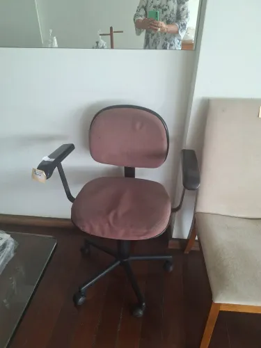 Cadeira de escritório giratória
