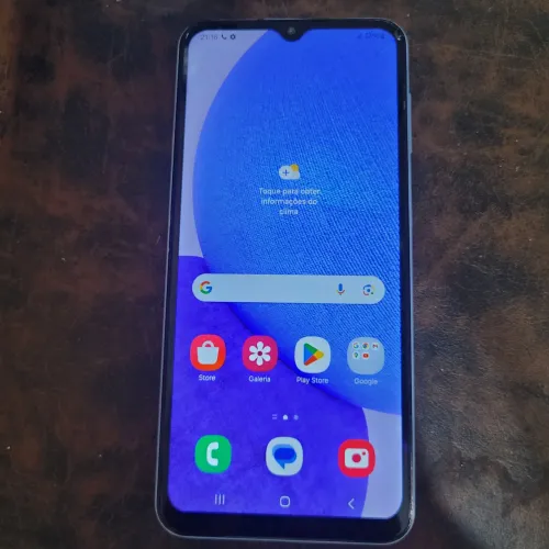 Samsung A23 128 gb pequeno trincado não interfere em nada