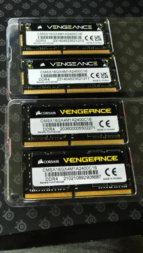 Memória Notebook 64gb DDR4 Corsair Vengeance 2400mhz<br><br>4 pentes de 16gb