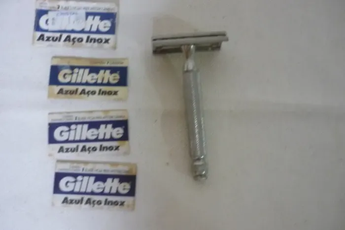 Gillette Aparelho de Barbear Antigo Leia Descrição
