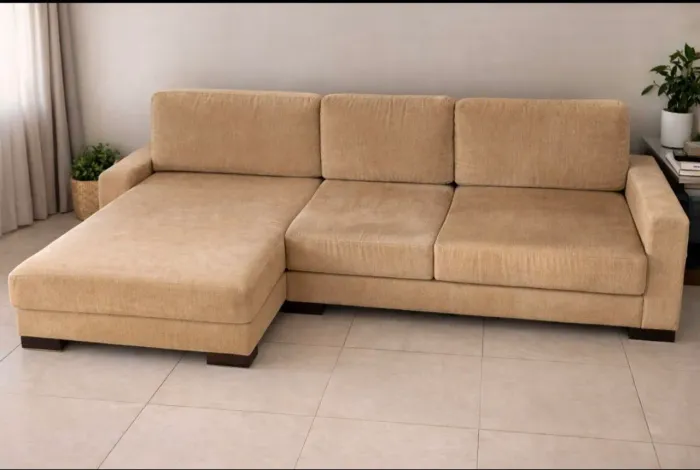 Sofá bege com chaise
