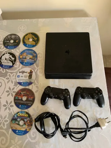 PlayStation 4 slim