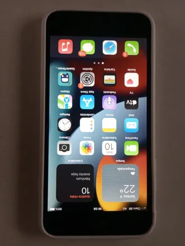 Vendo ou troco, iPhone 7 plus impecável.