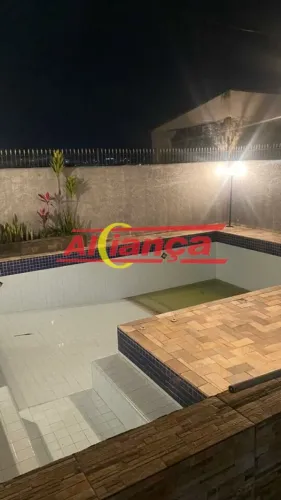 Casa para Venda com piscina Jardim Vila Galvão / Guarulhos