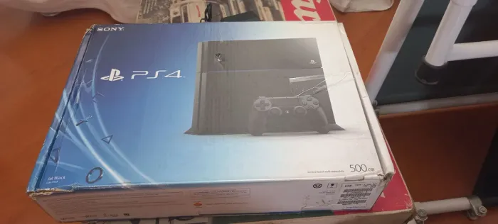 PlayStation 4 com defeito - Não aceito oferta.