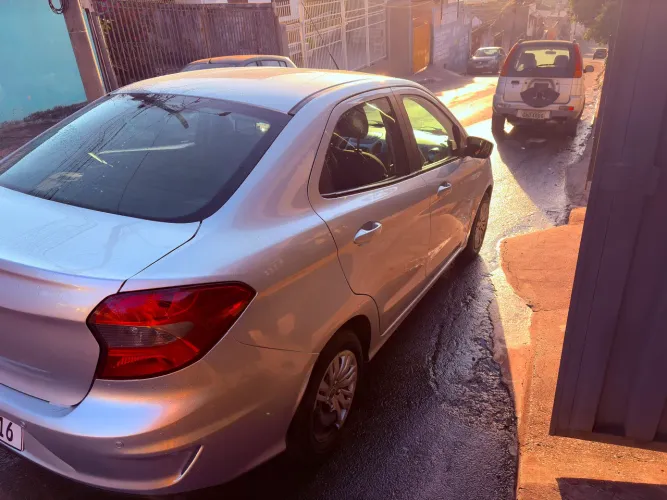 Ford KA 1.5 Sedan SE 12V Flex 4P Mec. 2020