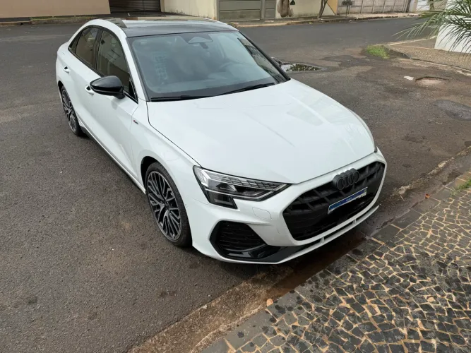 Audi A3 Sed.perf. Black 2.0 TFSI S-tronic 2026