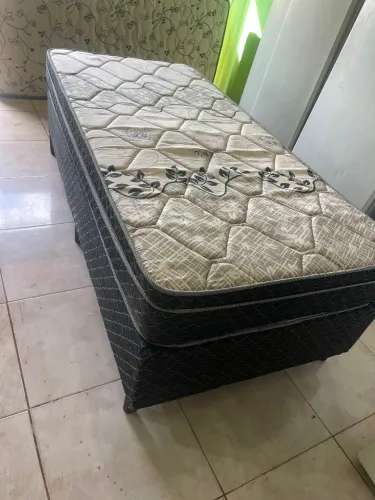 Cama de solteiro