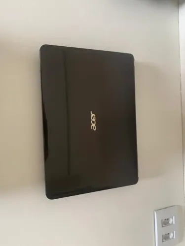 Notebook Acer Aspire E1