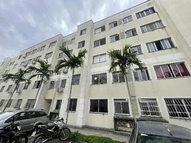 Imóvel com potencial  Apartamento no Santa Cruz, Rio de Janeiro - RJ, Apto 207, 2 quartos,