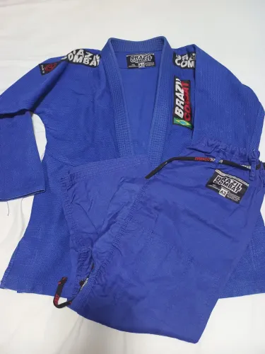 Kimono jiu jitsu tamanho A2 e calça tamanho A3