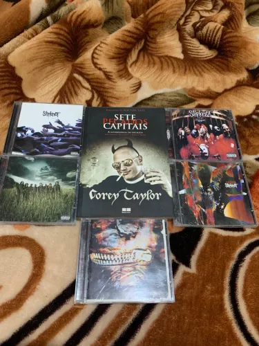 CDS Slipknot + Biografia Corey Taylor 