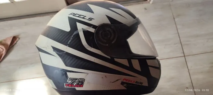 Capacete
