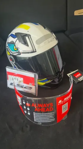 Capacete l52 novo na caixa