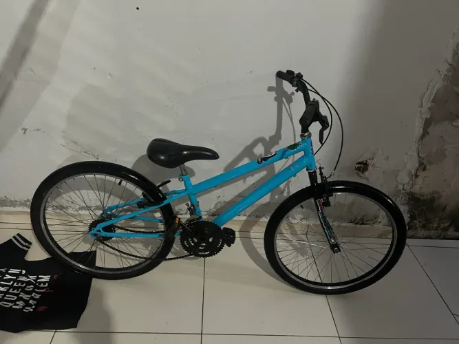 Vendo bicicleta 6 meses que tirei na gazin