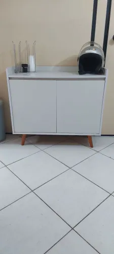 Armário de cantinho do café.