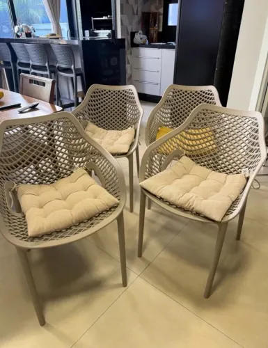 Conjunto 4 cadeiras colmeia