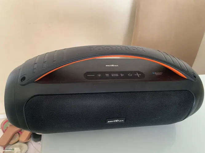 Bombox 
