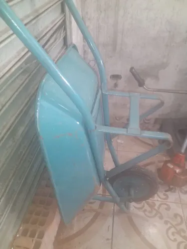 Carrinho de mão ferro pneu não usa câmera
