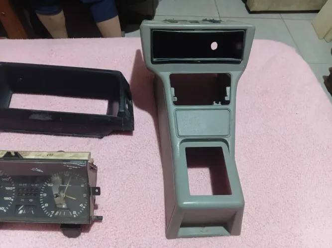 Vendo moldura do painel satelite e console gol quadrado