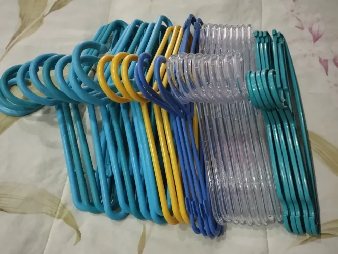 Lote com 30 cabides infantil 