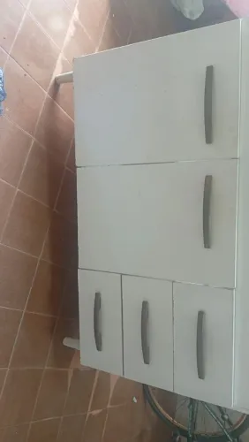Vende-se balcão com pia