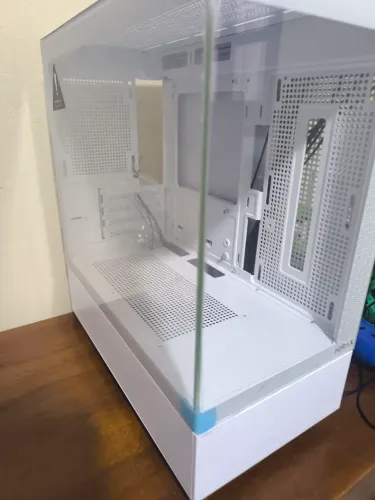 Gabinete Mid Tower Hyrax Novo
