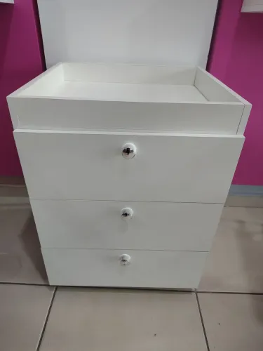 Armário auxiliar 