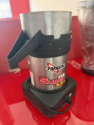 Extrator de Suco Profissional Skymsen ESB SUPER-N - Inox - Alta Potência 220v