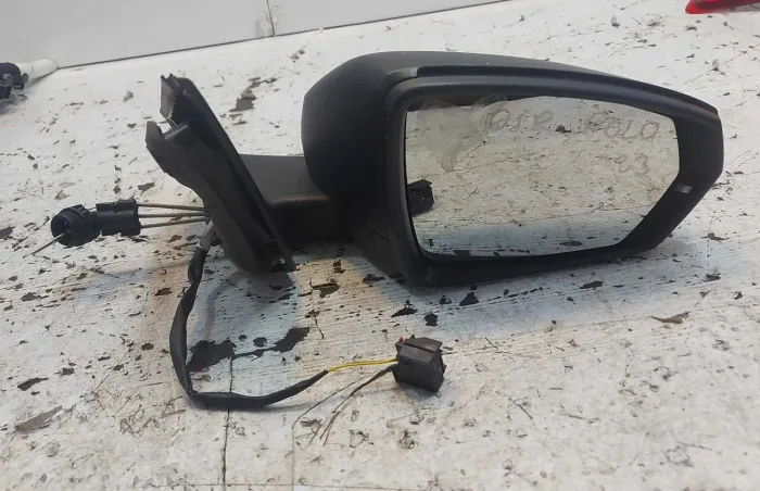 Retrovisor virtus manual com seta 