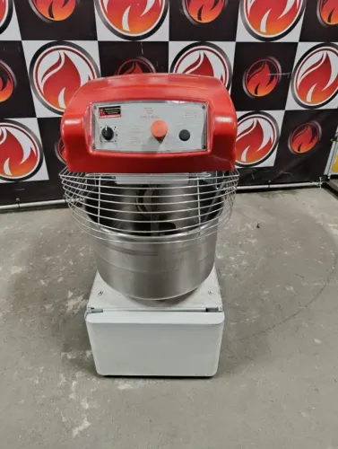 Masseira espiral 25 kg 1 velocidade trifásico 380 marca BRAESI funcionando perfeitamente