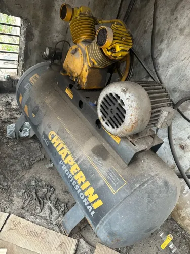 Compressor de ar CHIAPERINI 200L 5HP 20 pés