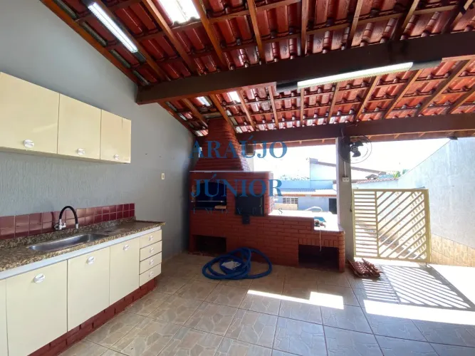 Casa para Locação com Piscina e Churrasqueira!