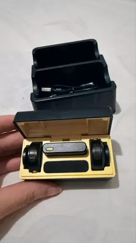 Microfone lapela profissional.