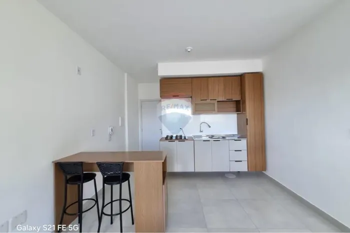 SMALL HOUSE MOBILIADO