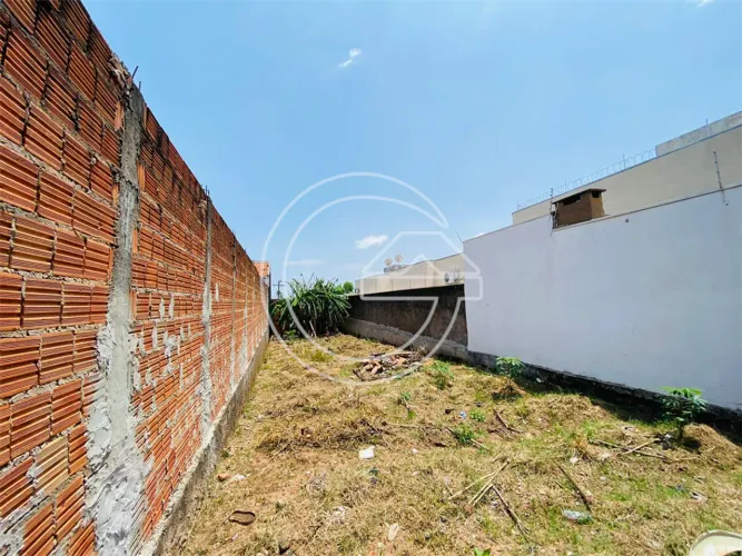 VENDE-SE Terreno NO MONTE CASTELO - MARÍLIA/SP